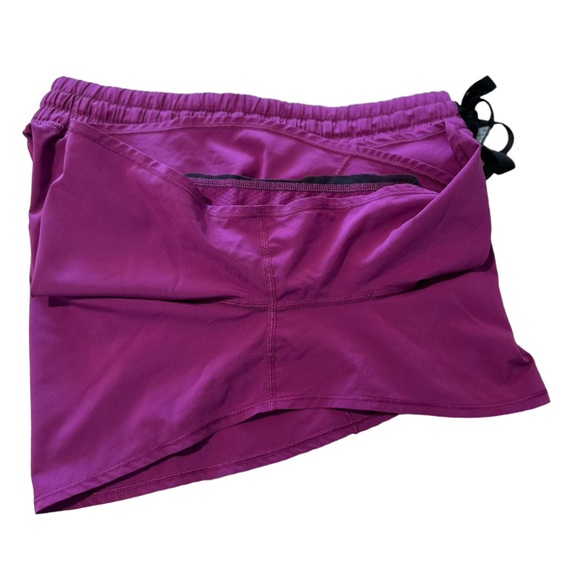 Lululemon women’s running short size 8 - Picture 8 of 8